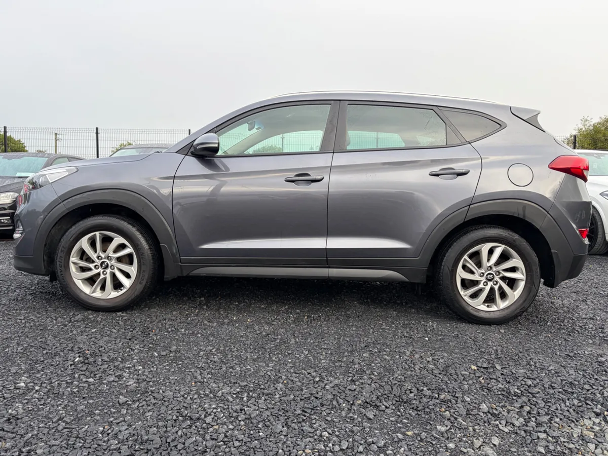 2016 HYUNDAI TUSCON EXECUTIVE LOW KMS - Image 4