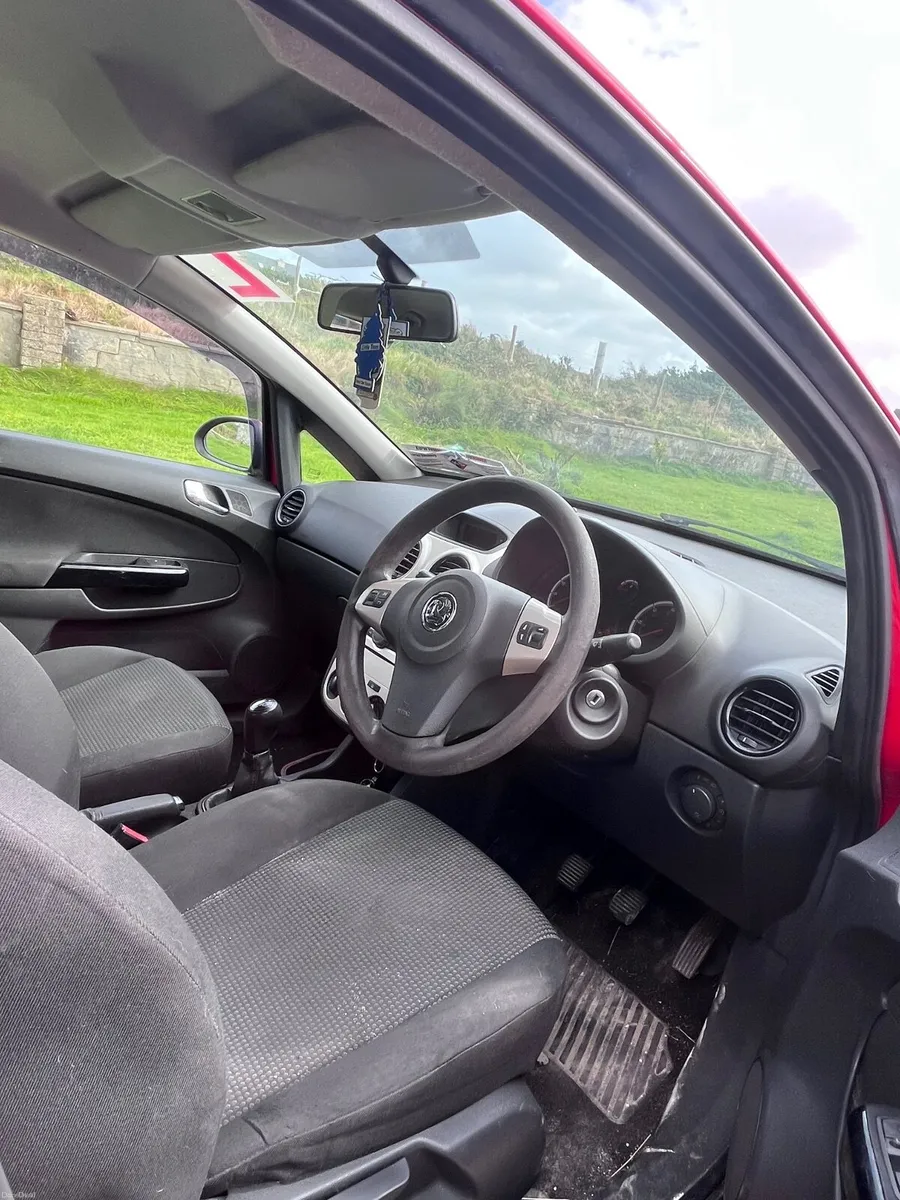 Vauxhall Corsa 2009 - Image 2