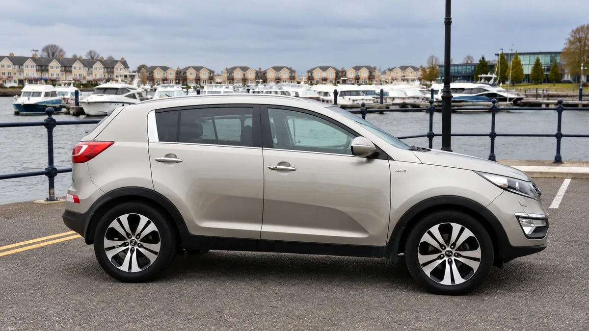 Kia Sportage 2011  High Spec with Long NCT 4750ono - Image 2
