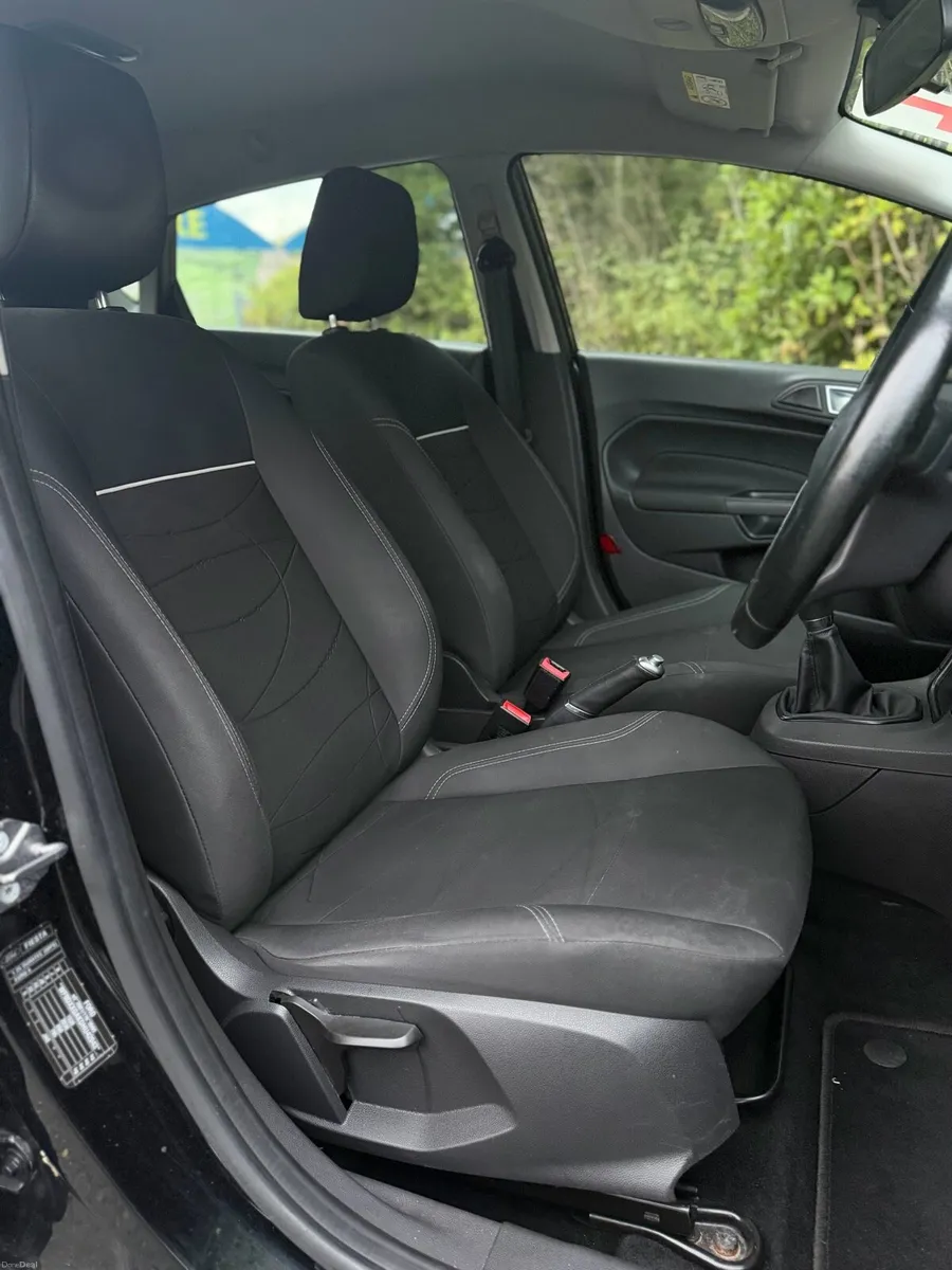 2017 Ford Fiesta 1.25petrol - Image 5
