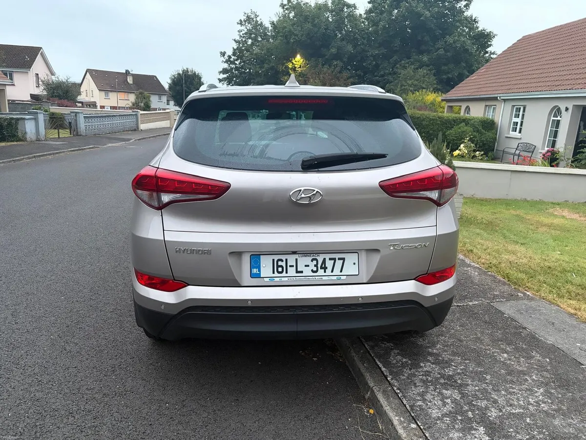 Hyundai Tucson 1.7 Executive Diesel - Image 4