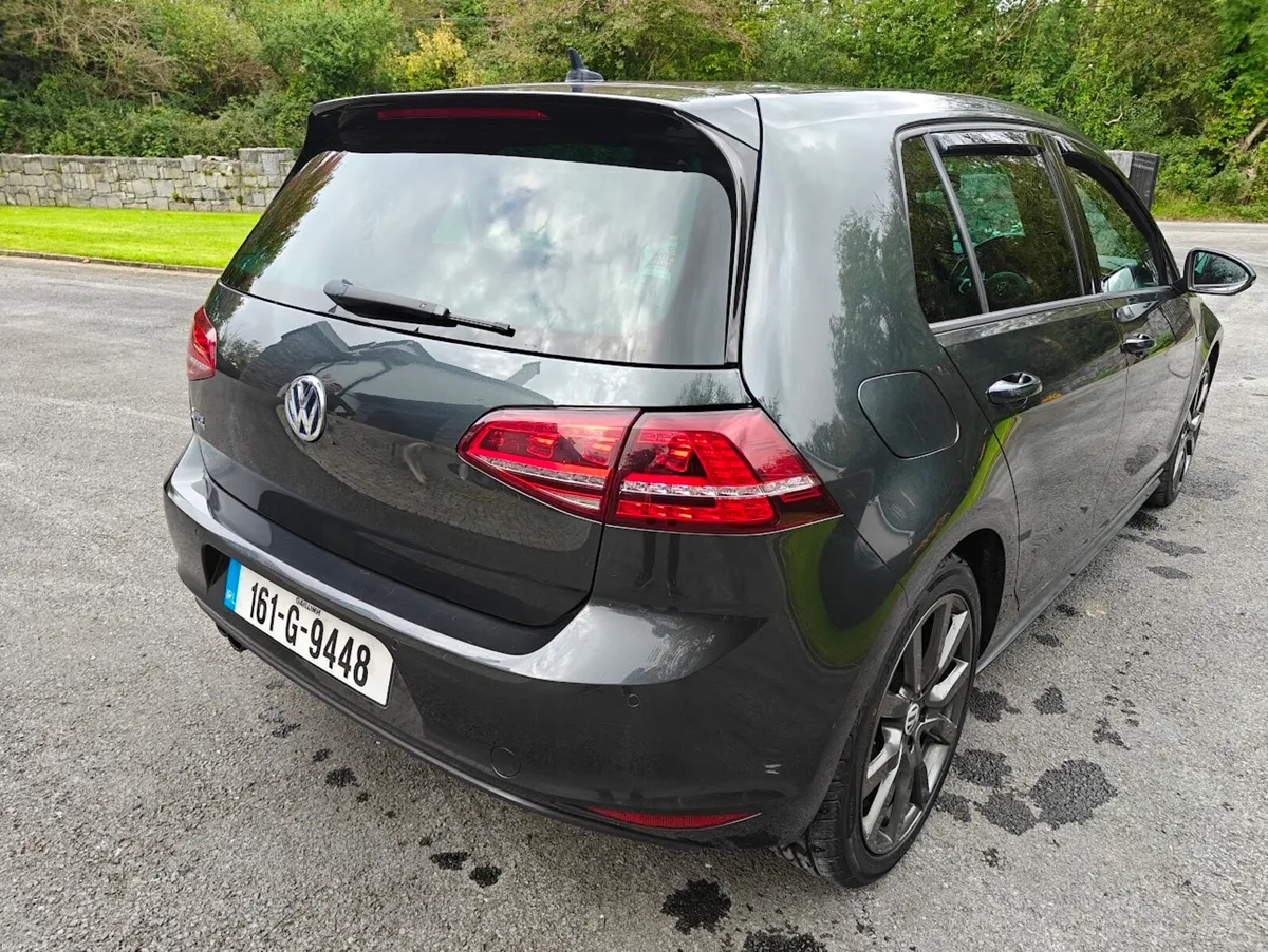 Volkswagen Golf GTE plug in hybrid - Image 4