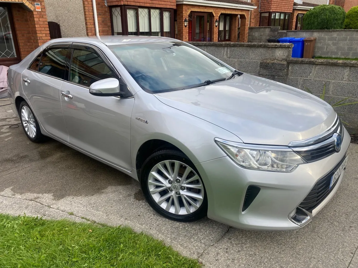 Toyota Camry 2016 - Image 2