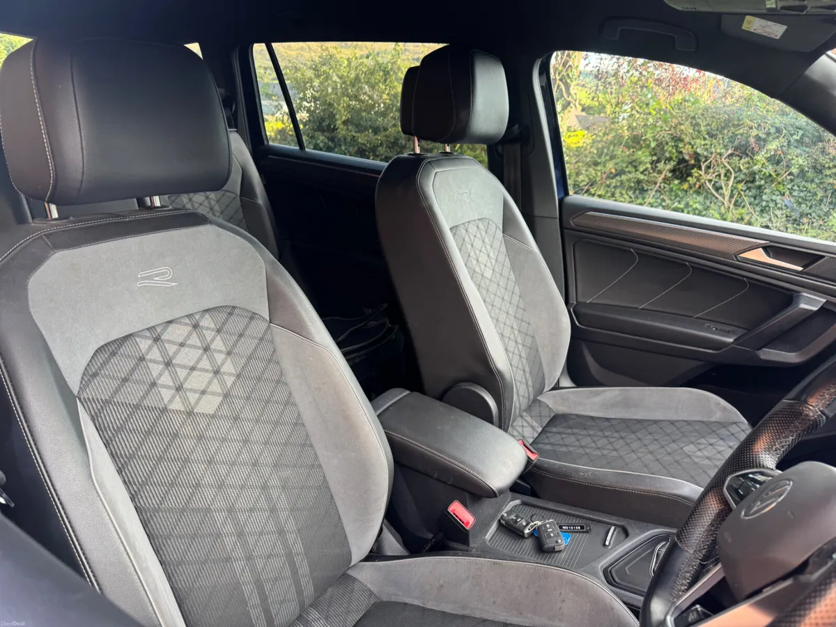Volkswagen Tiguan 2023 RLINE 7 seats - Image 5