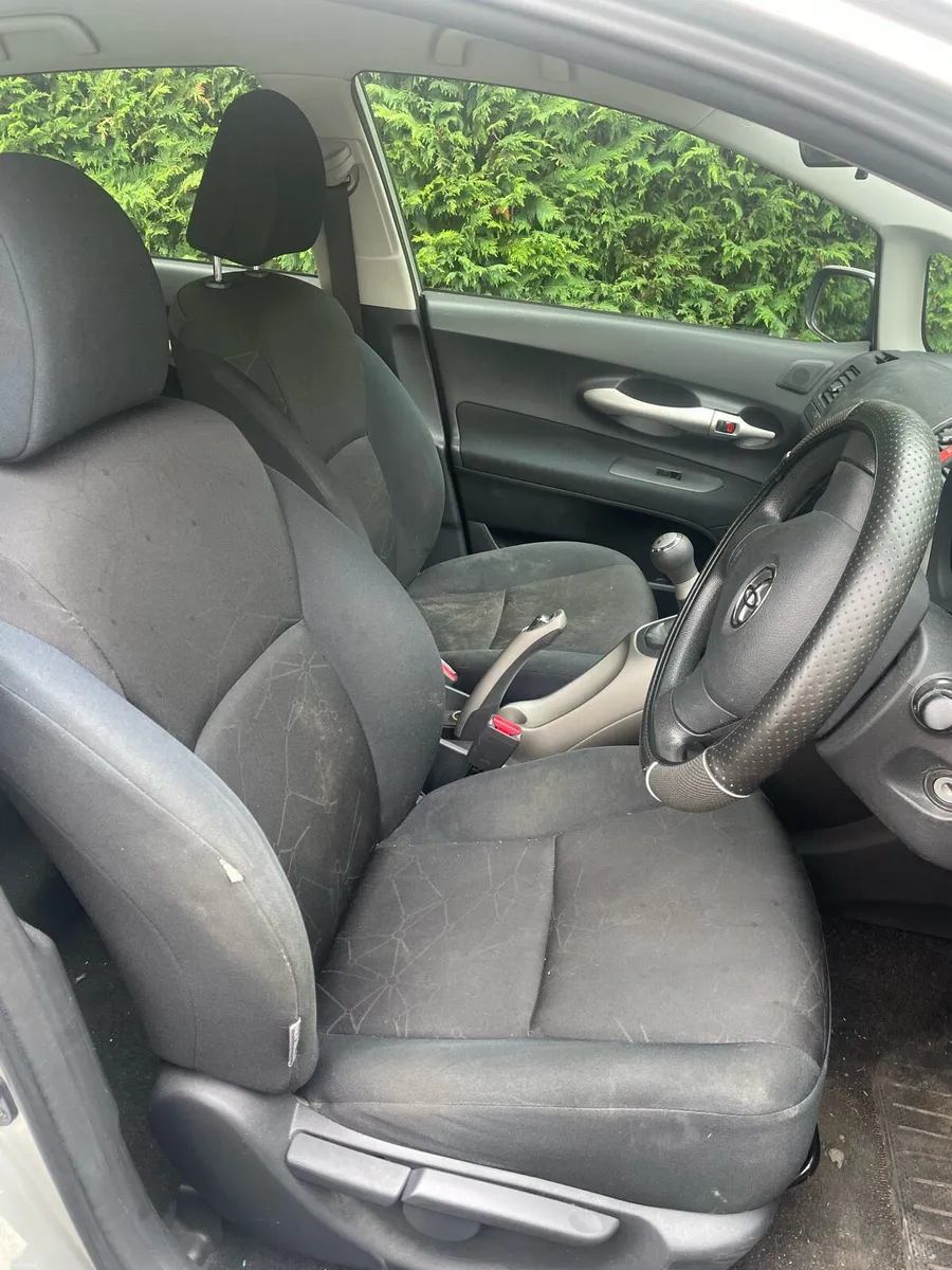 Toyota Auris 2007 Silver - Image 5