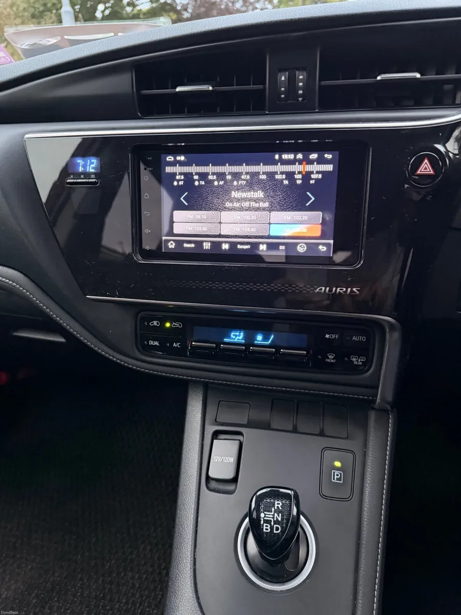 Toyota Auris 2016 - Image 4