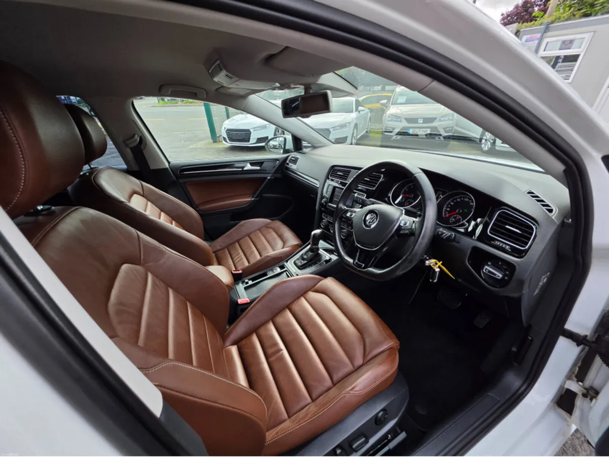 Volkswagen Golf LEATHER ( 132 REG ) FULL TAN LEATH - Image 3