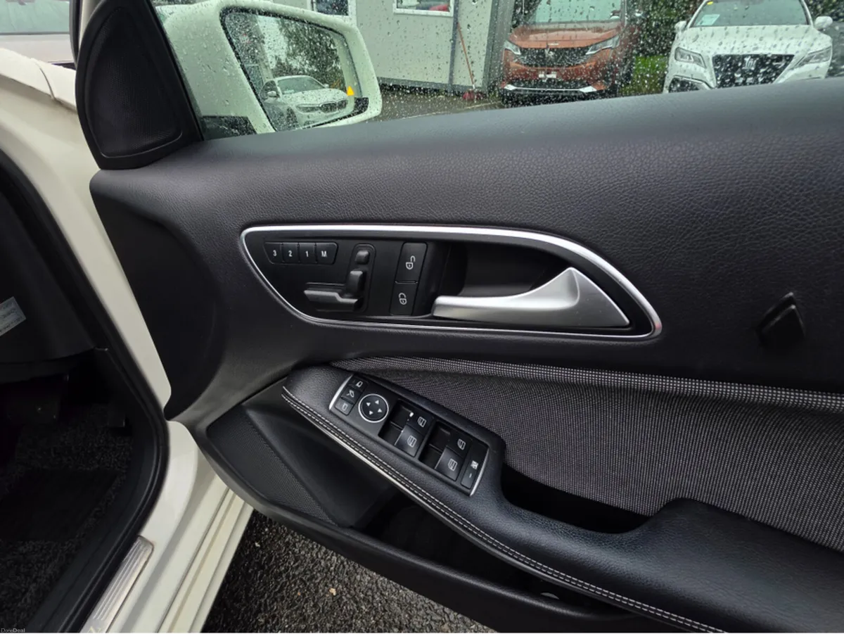 Mercedes-Benz A-Class ( 152 REG ) A180 HALF LEATHE - Image 6