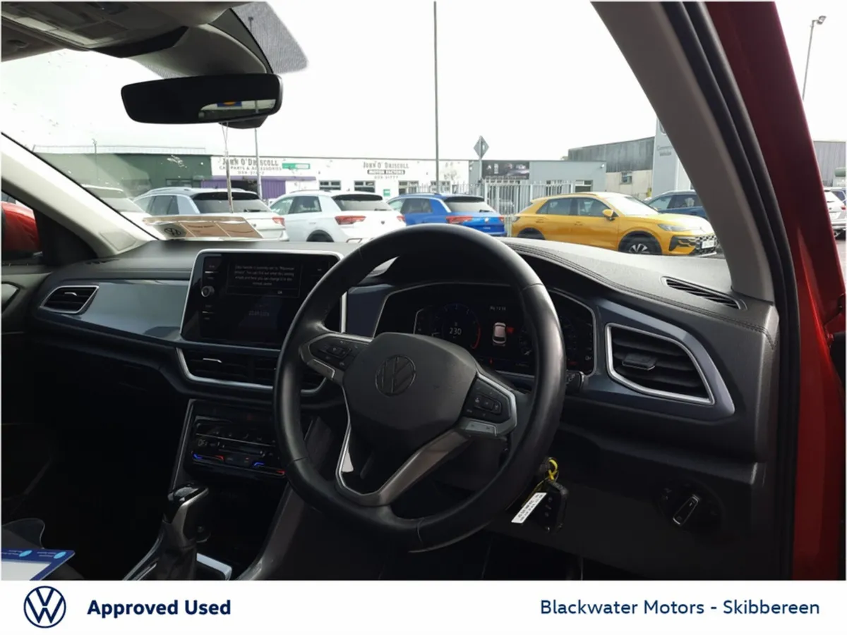 Volkswagen T-Roc 1.5TSI 150BHP STYLE AUTOMATIC - Image 4