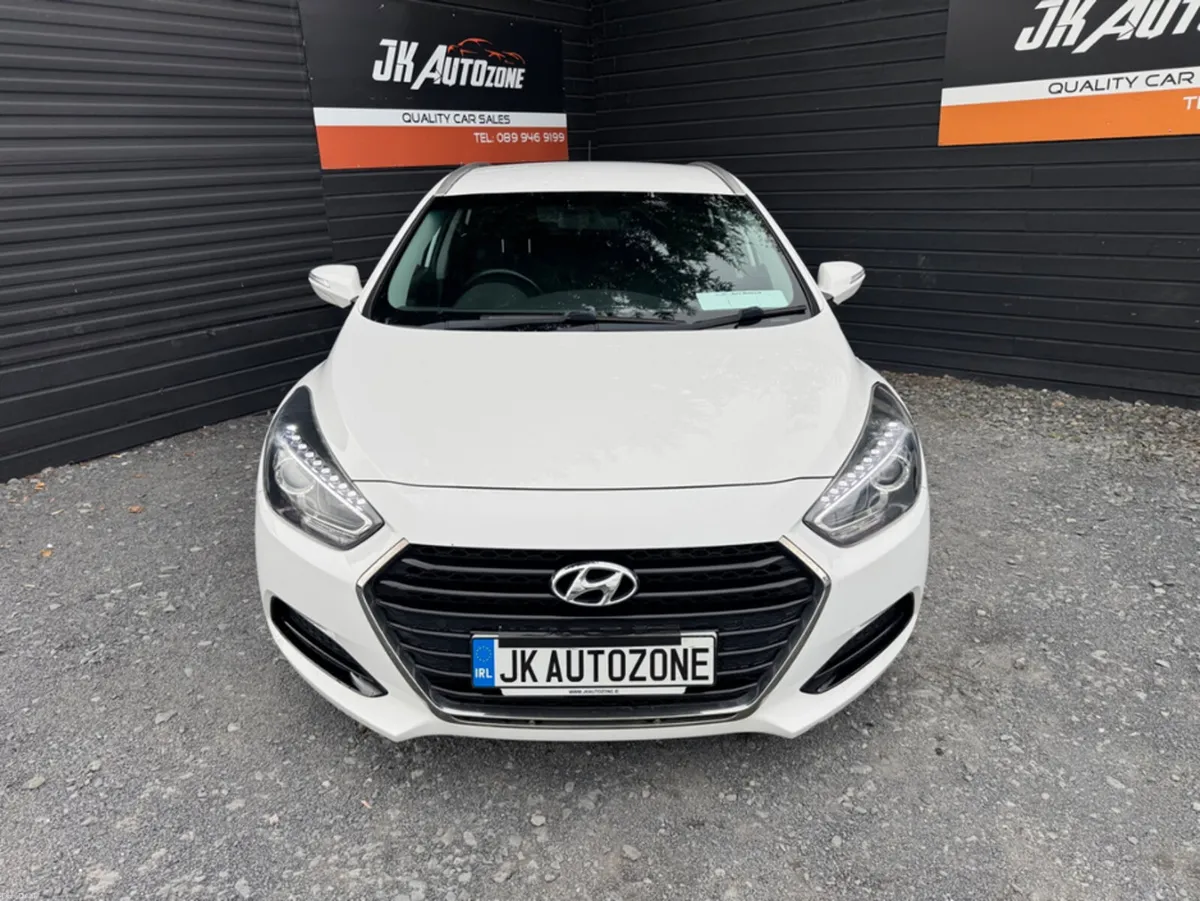 Hyundai i40 1.7 CRDI TOURER - Image 2