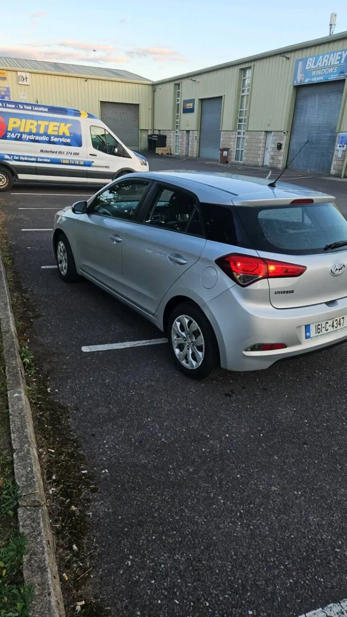 Hyundai i20 new nct - Image 3