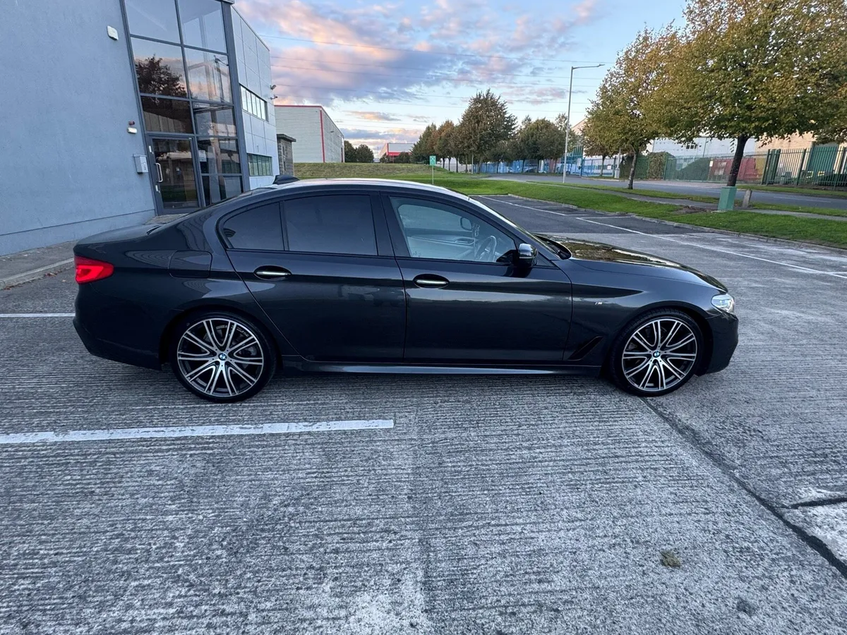 BMW 520d m-sport low km - Image 5