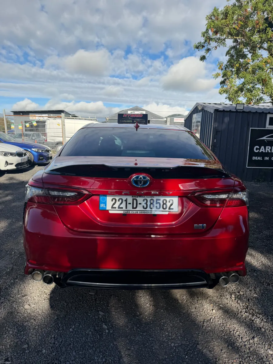 Toyota Camry Hybrid Automatic - Image 6