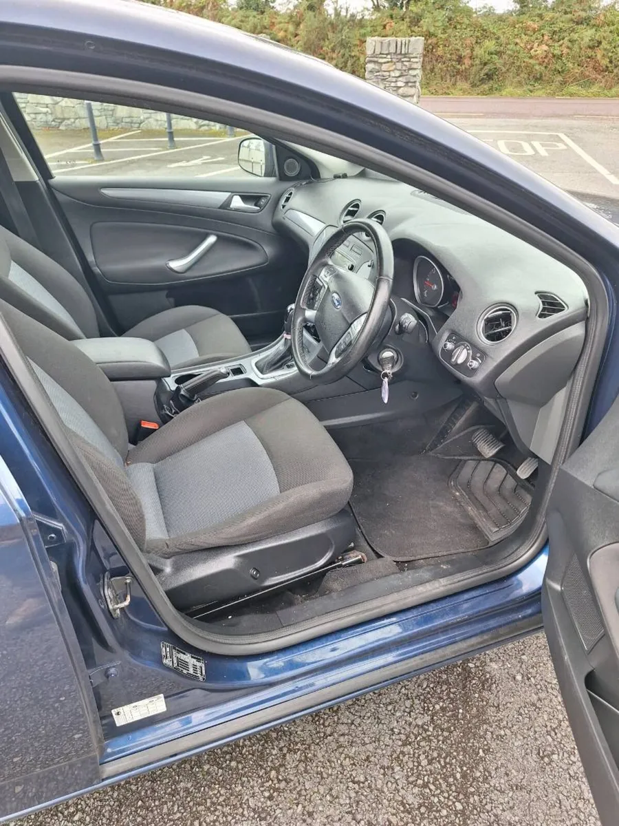 Ford mondeo Automatic - Image 4