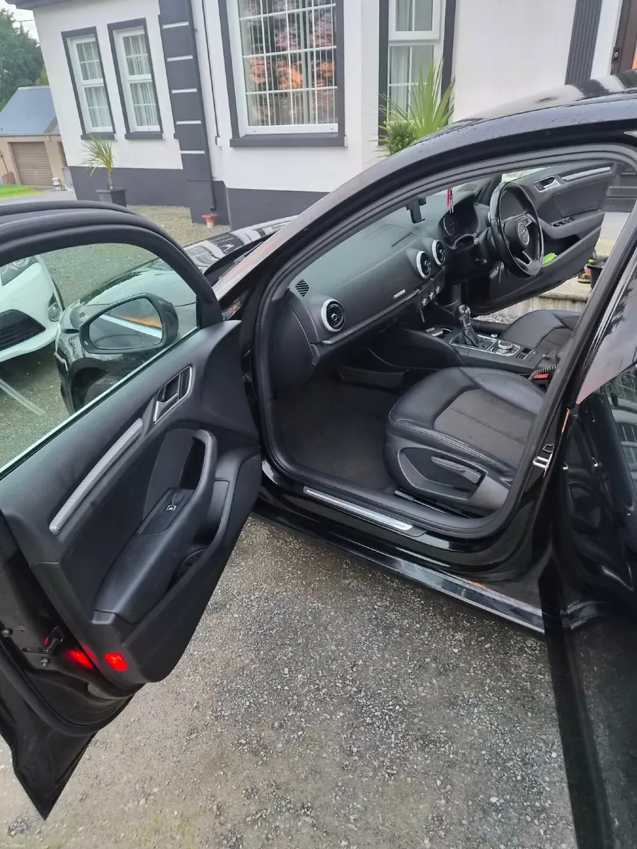 Audi A3 2017 - Image 2