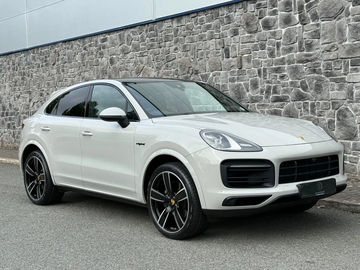 2020 Porsche Cayenne 3.0 E-Hybrid Auto Coupe FSH - Image 5