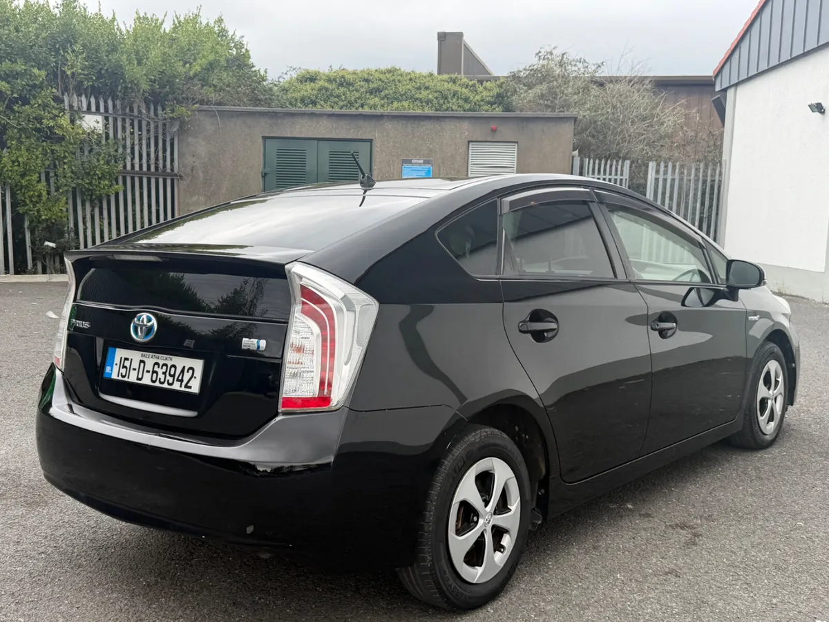 Toyota Prius 2015 Hybrid - Image 5
