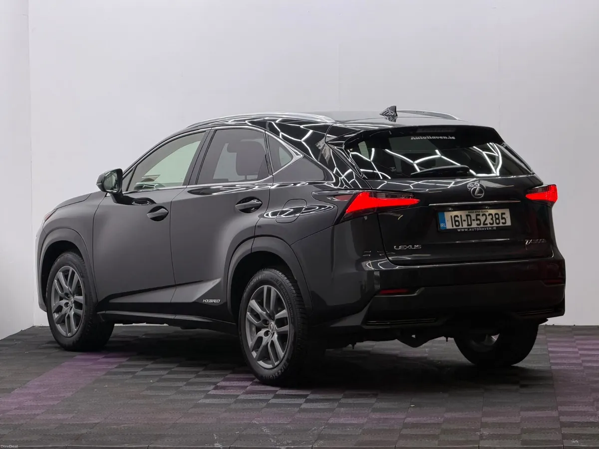 2016 Lexus NX 2.5 Hybrid, Automatic - Image 4
