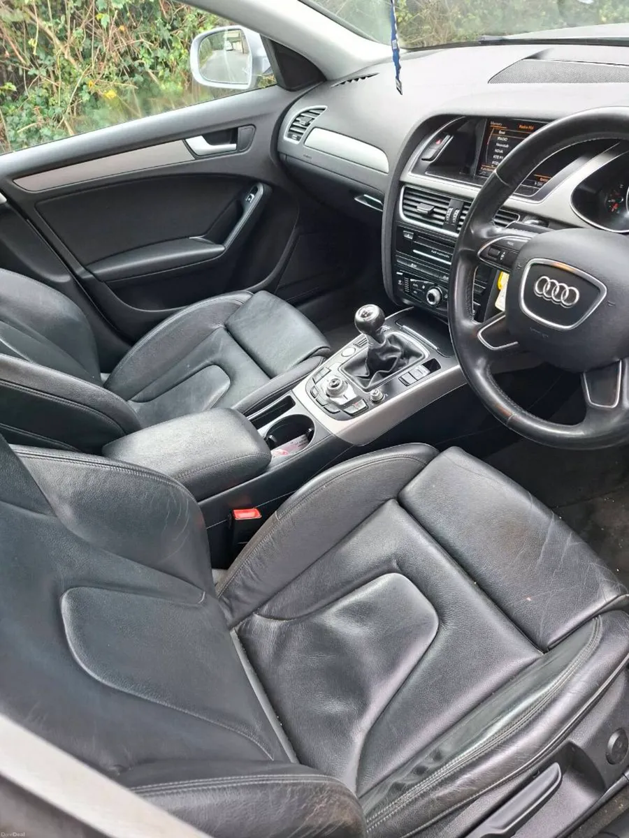 AUDI A4 2015 ESTATE - Image 5