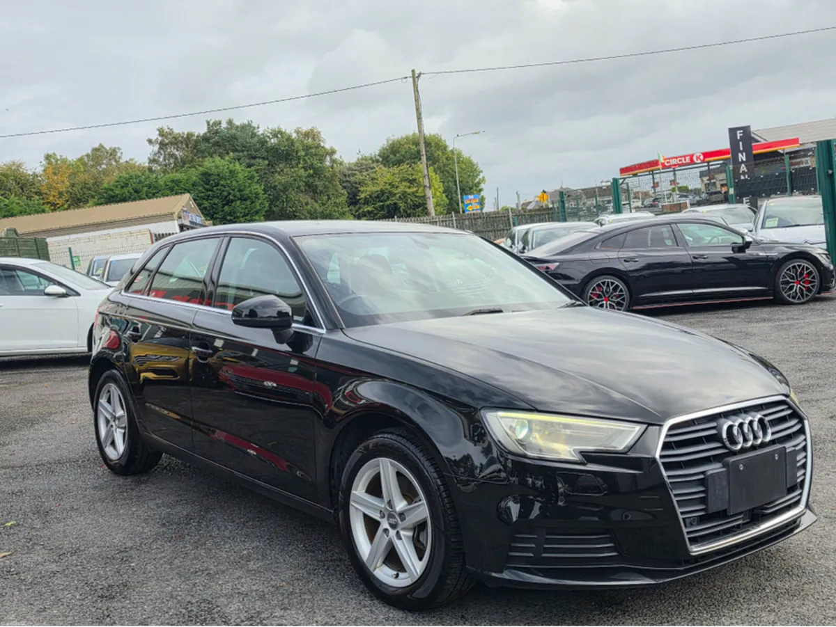 Audi A3 1.4 TFSI AUTOMATIC - REV CAMERA -  CARPLAY - Image 3