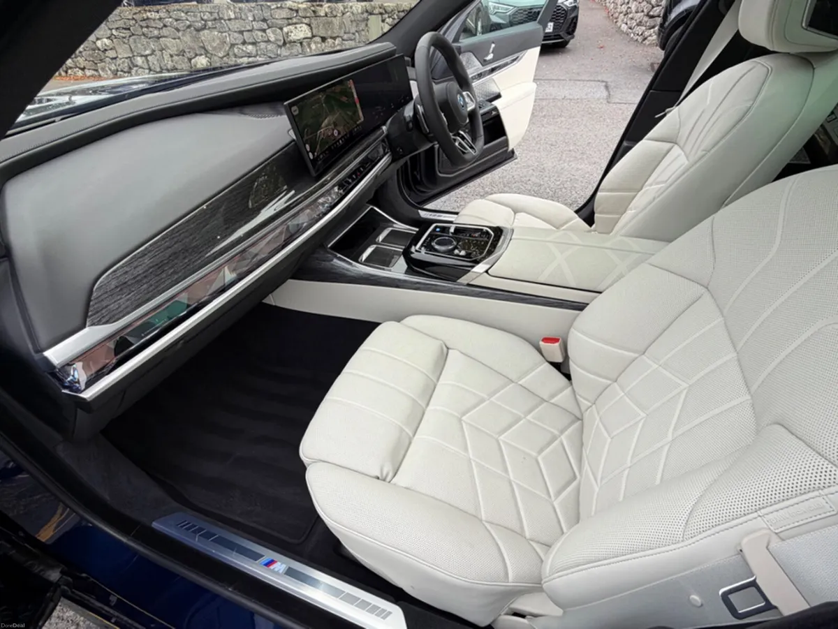BMW i7 50 M-SPORT AUTO E-DRIVE - Image 5