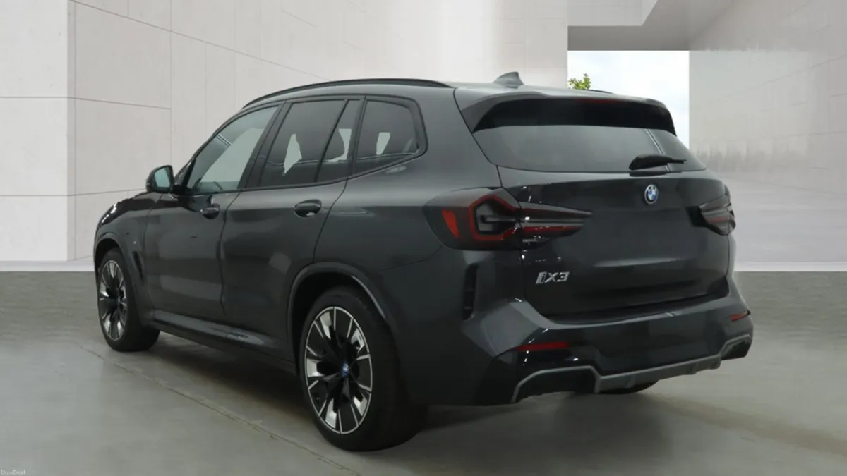 222 BMW iX3 M Sport Pro - Image 4