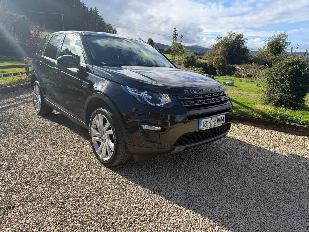 Land Rover Discovery Sport 2018 7 Seats - Image 2
