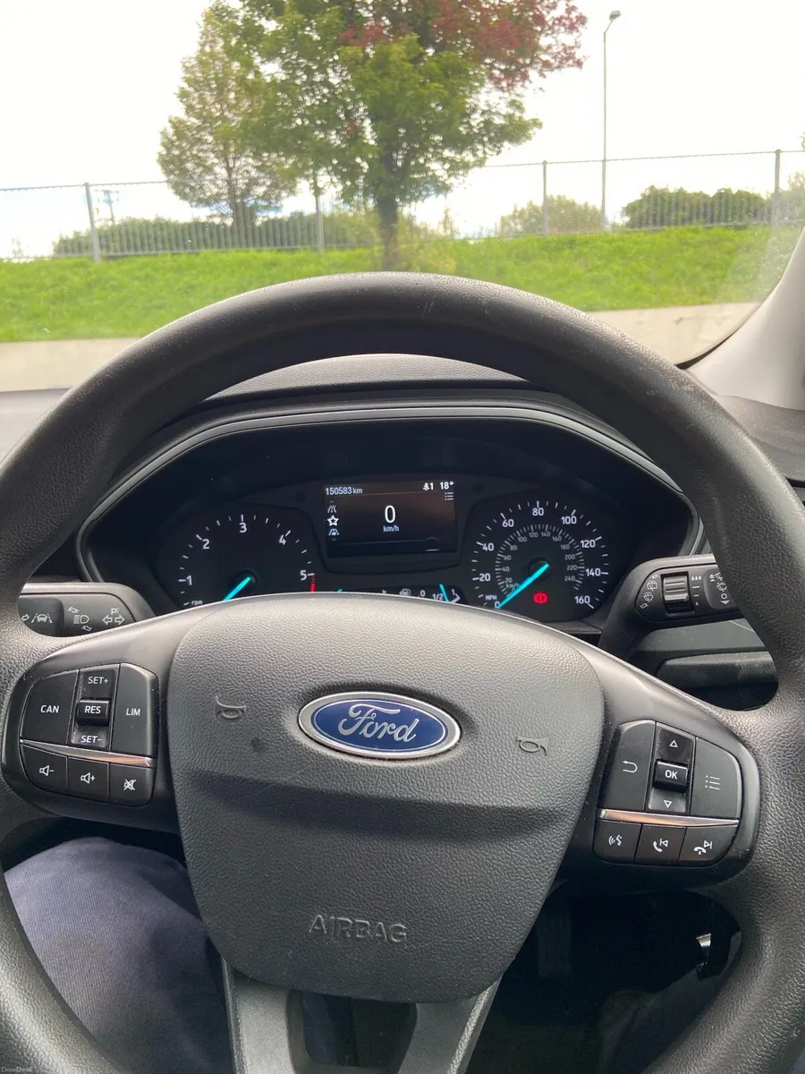 Ford focus - Image 5