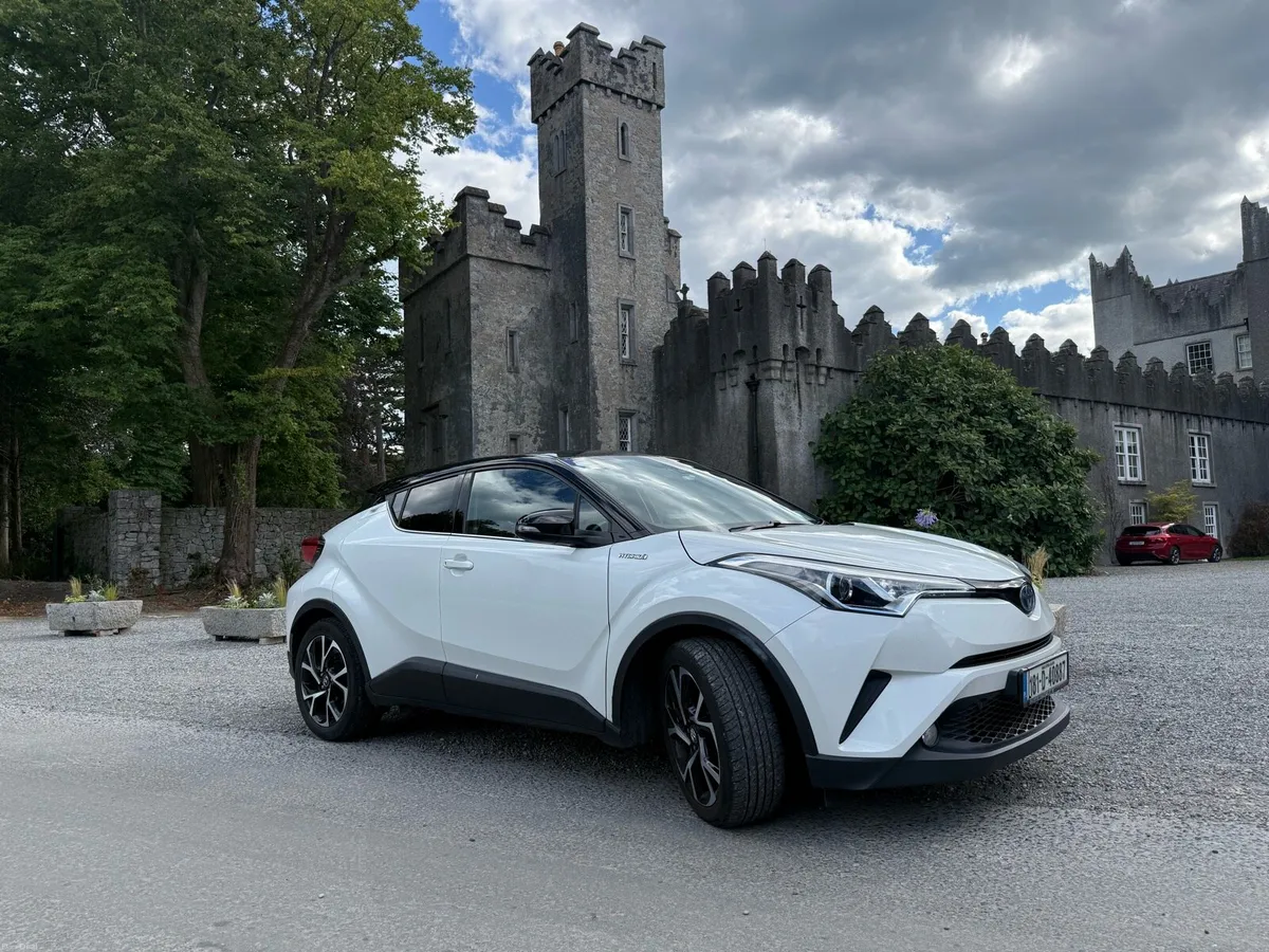 Toyota CH-R 2018 Hybrid Luna Sport - Image 1