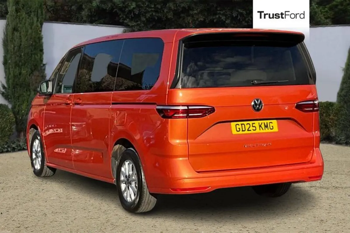Volkswagen Multivan 2.0 TDI Life 5dr LWB DSG - Image 2