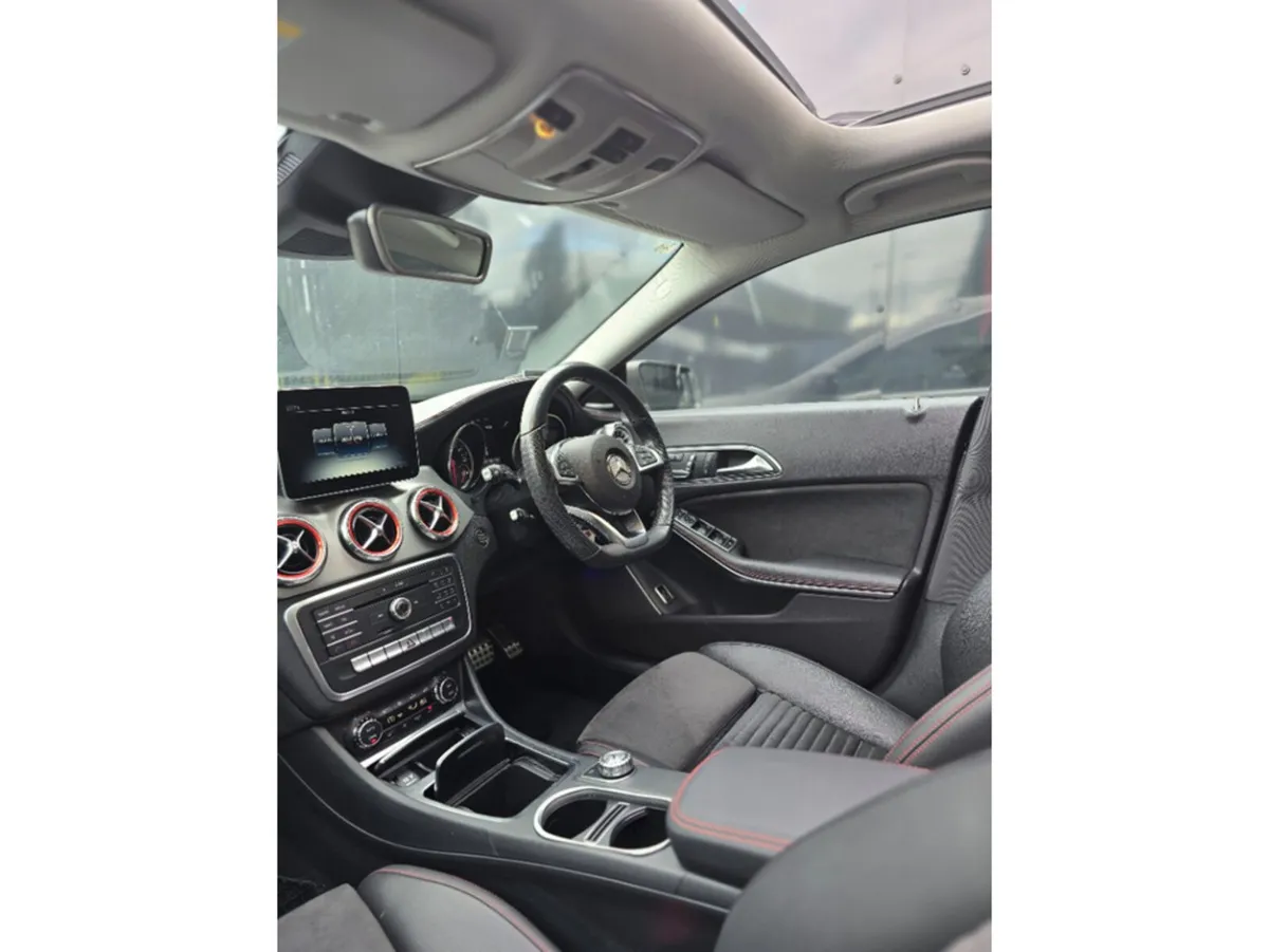 Mercedes-Benz CLA 180 AMG LINE SHOOTING BRAKE - Image 6