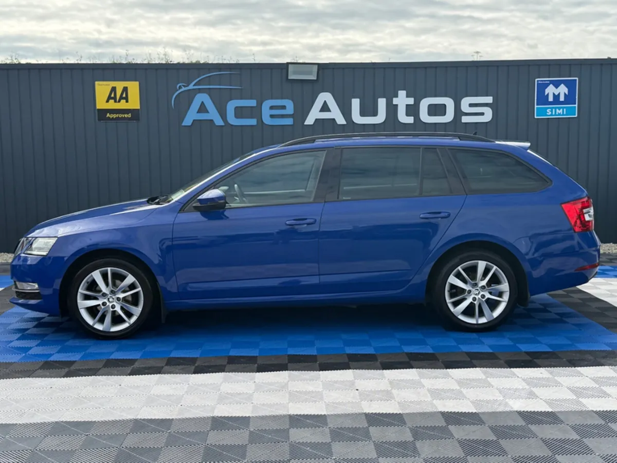 Skoda Octavia SE - 1.6L DIESEL - MANUAL - 12M WARR - Image 3