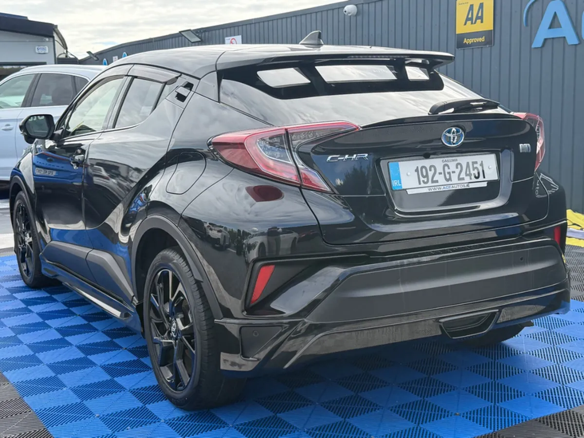 Toyota C-HR LUNA - 1.8L PETROL HYBRID - AUTO - 12M - Image 5