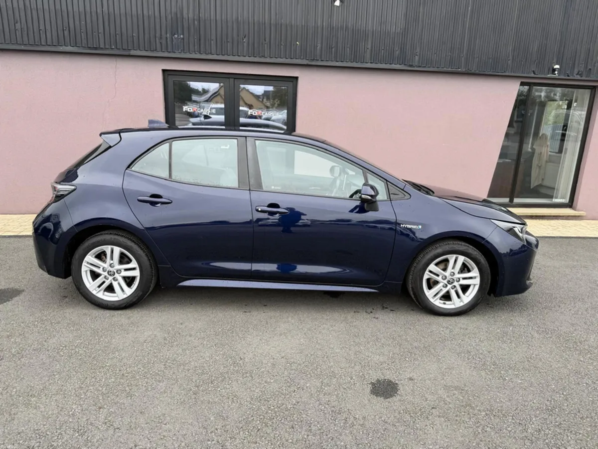 Toyota Corolla ICON HEV CVT - Image 2