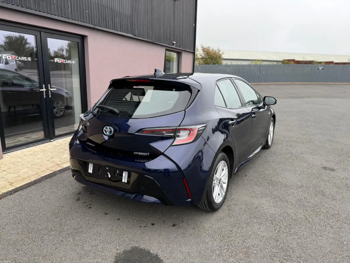 Toyota Corolla ICON HEV CVT - Image 6