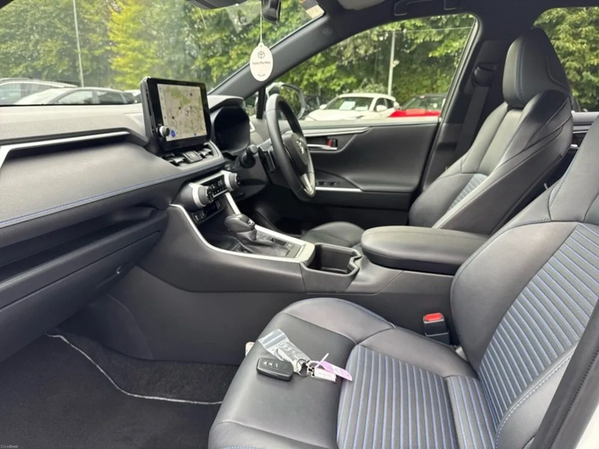 Toyota RAV4 RAV4 HYBRID SPORT BI-TONE - Image 6