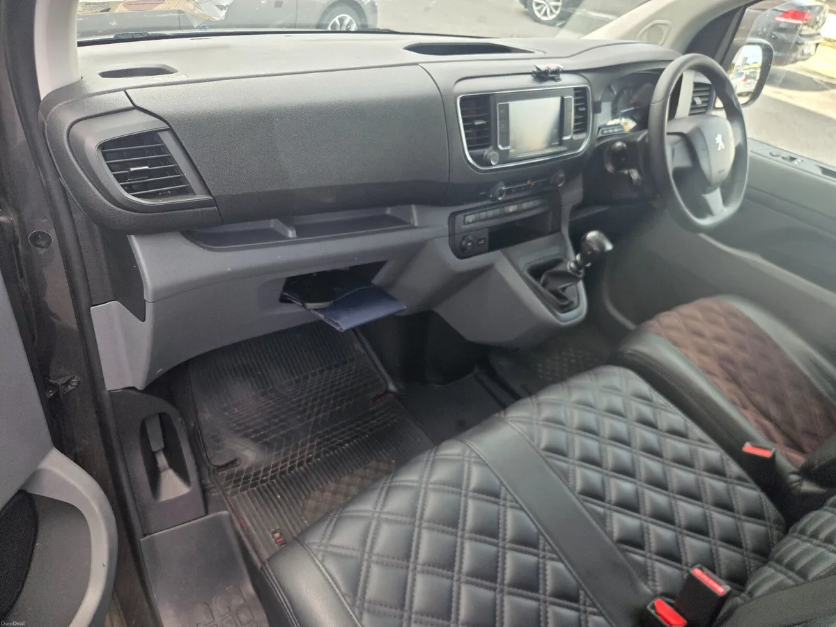 Peugeot Traveller 2021 - Image 4