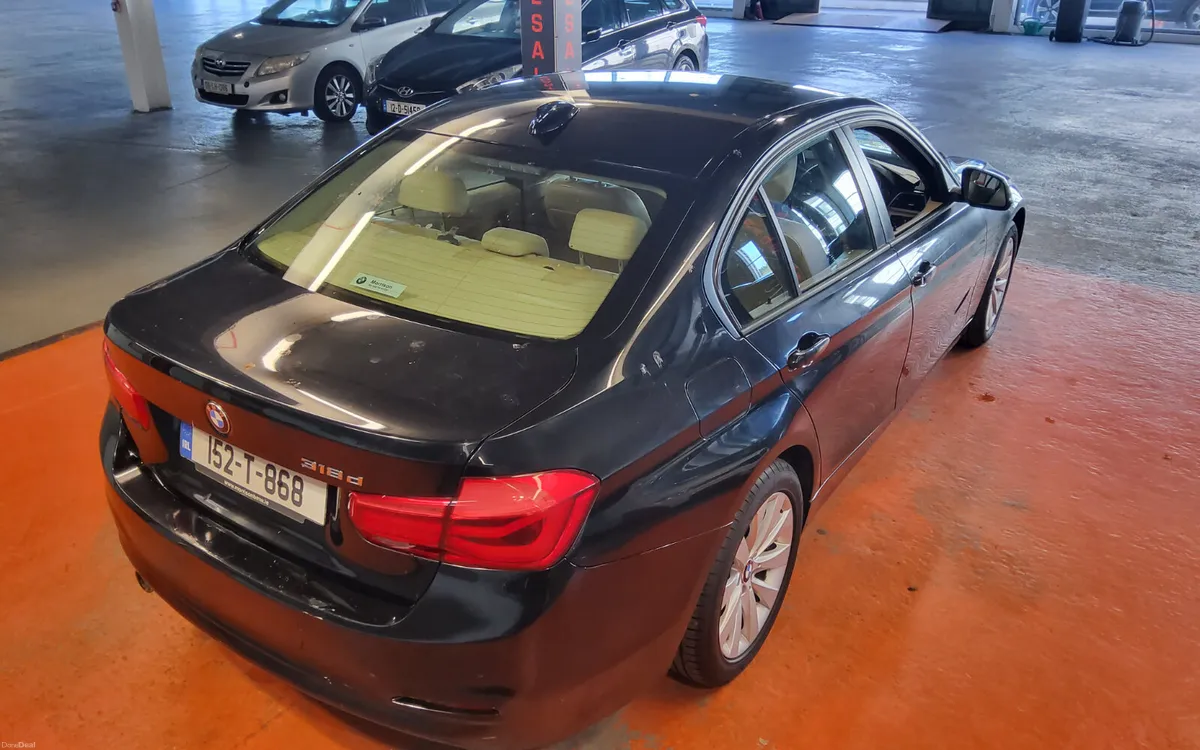 BMW 3-Series 2015 - Image 2