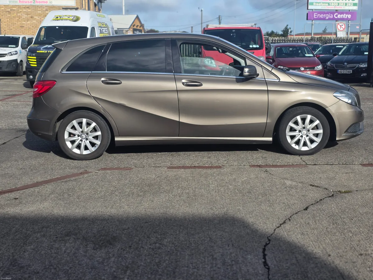 Mercedes B180 1.6 petrol - Image 6