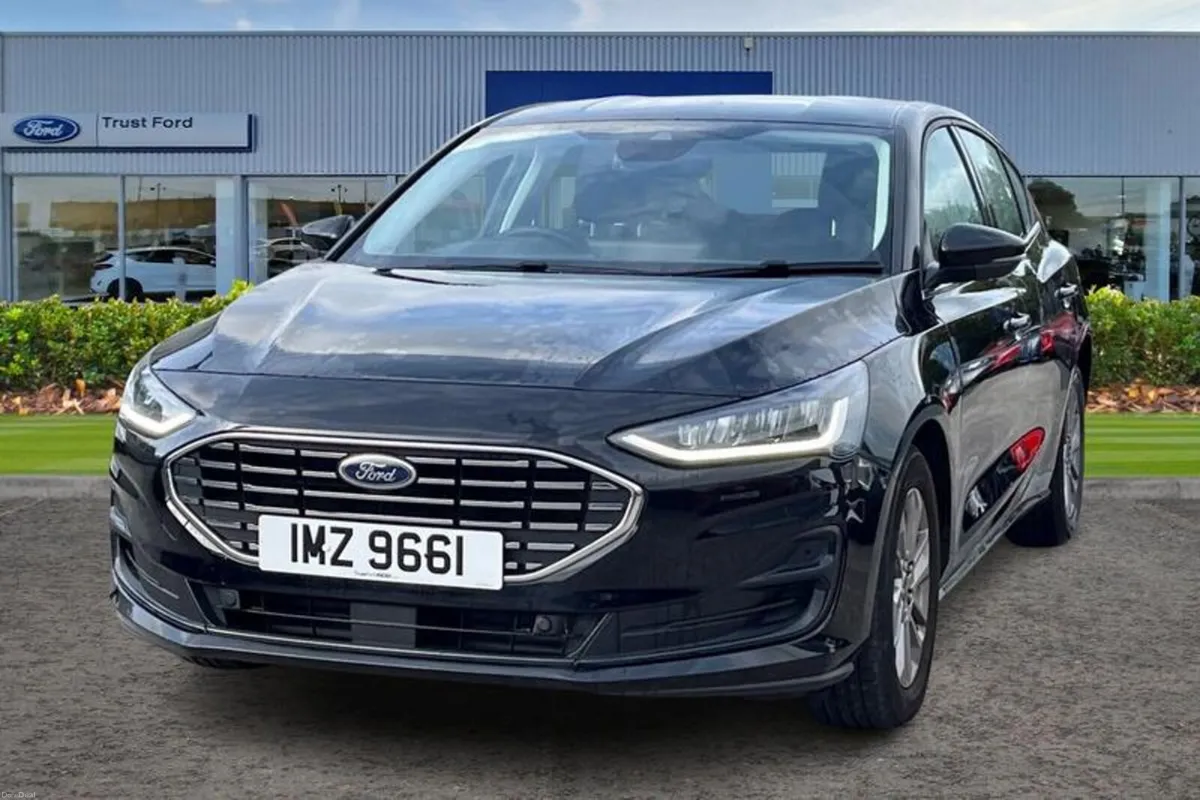 Ford Focus 1.0 EcoBoost Hybrid mHEV Titanium 5dr - Image 5