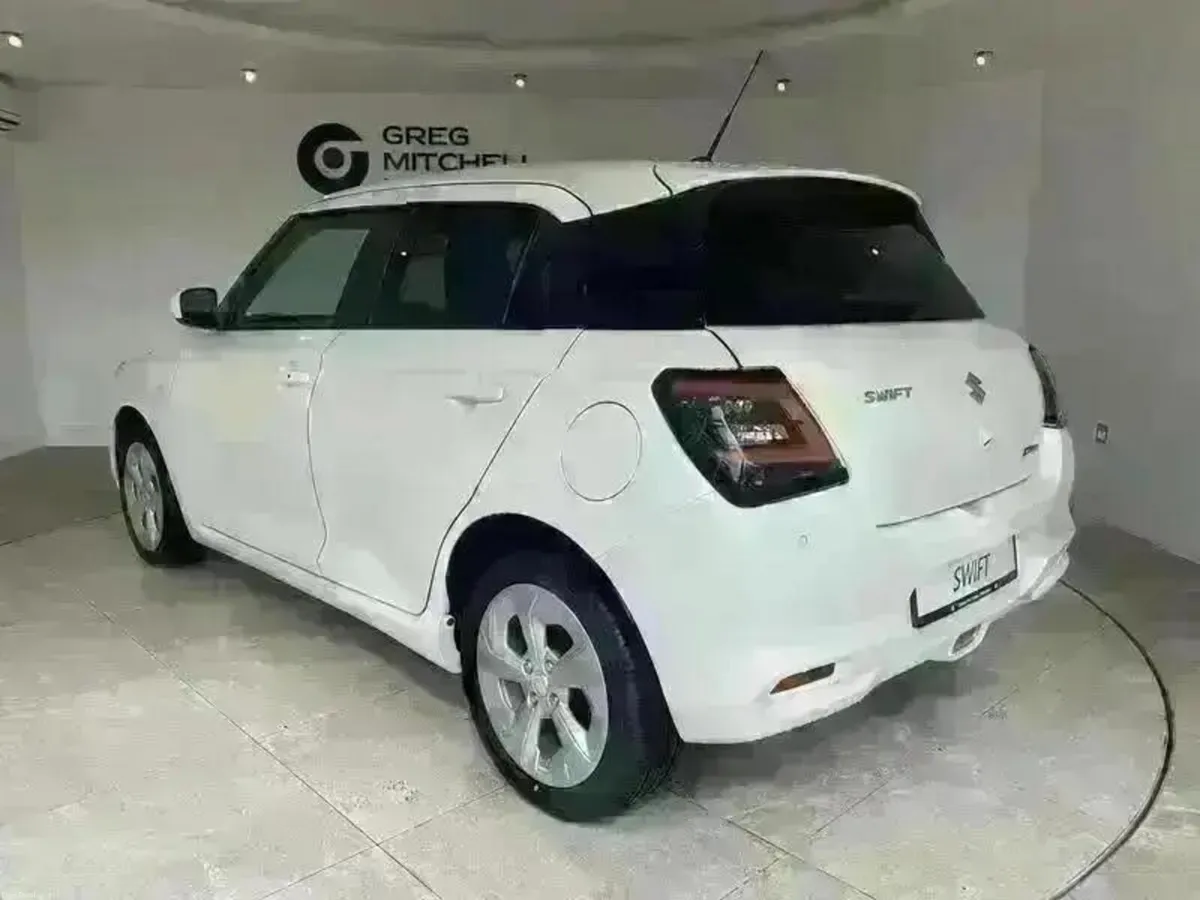 Suzuki Swift 1.2 Mild Hybrid Motion 5dr - Image 6