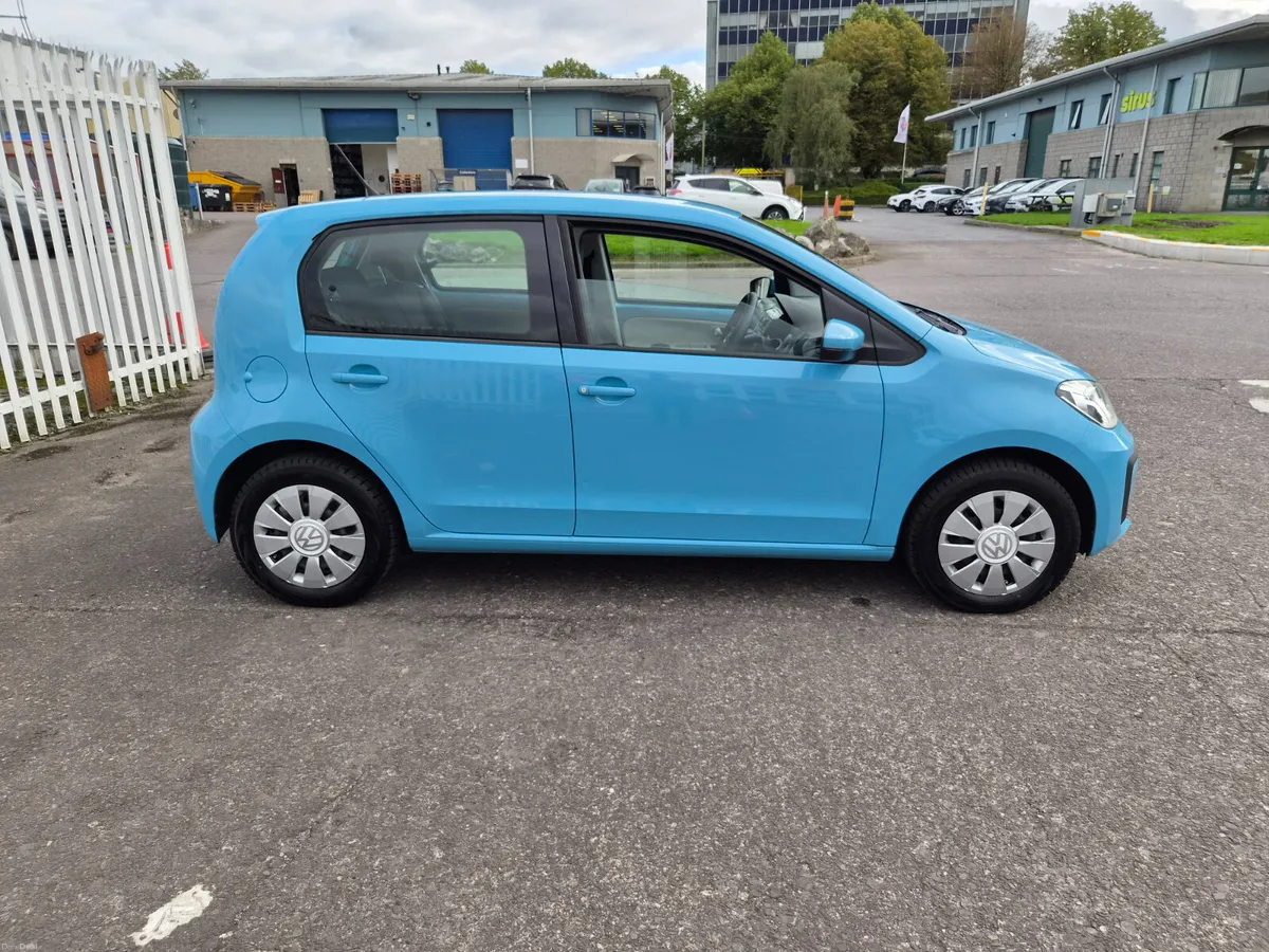 Volkswagen Up 1.0 Petrol Automatic ( Low Km ) - Image 6
