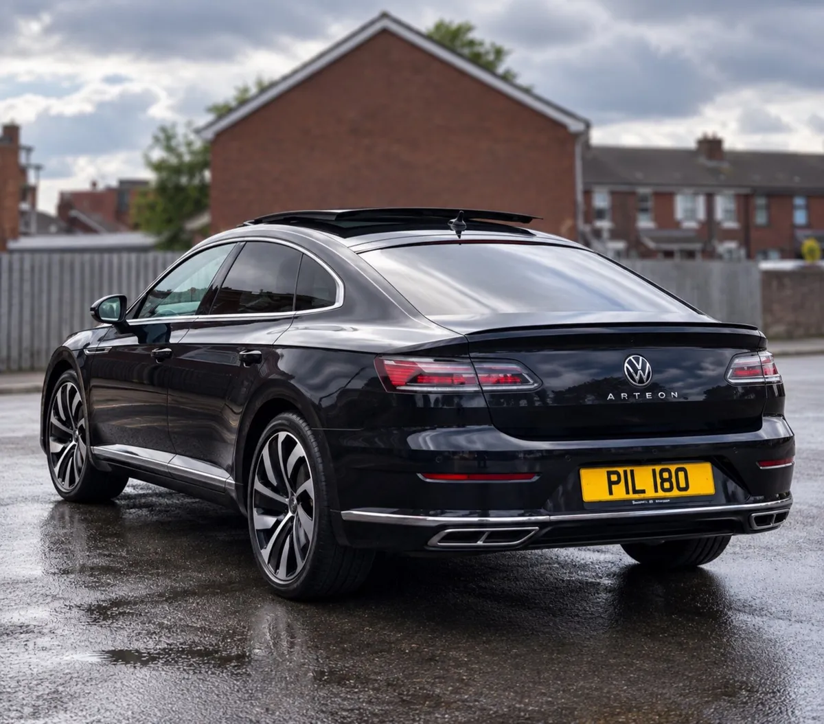 Volkswagen Arteon Fastback R Line DSG Black ed - Image 6