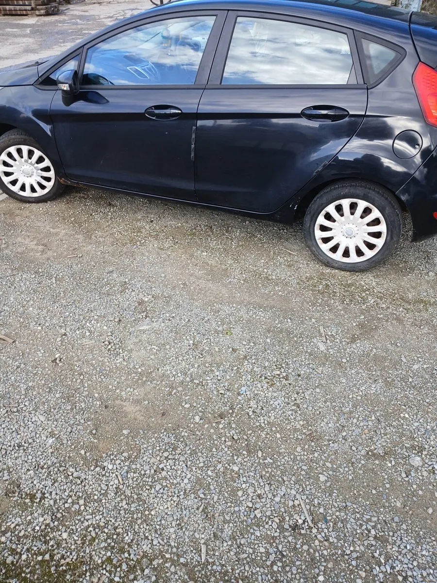 2011 ford fiesta - Image 3