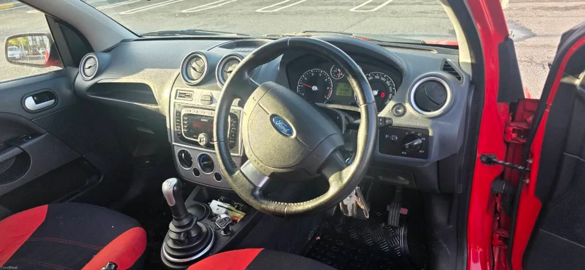 Car - Image 3