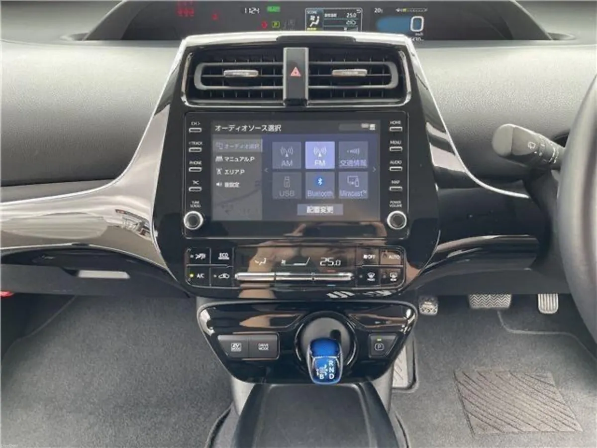 Toyota Prius 2021 price negotiable new Nct and tax - Image 1
