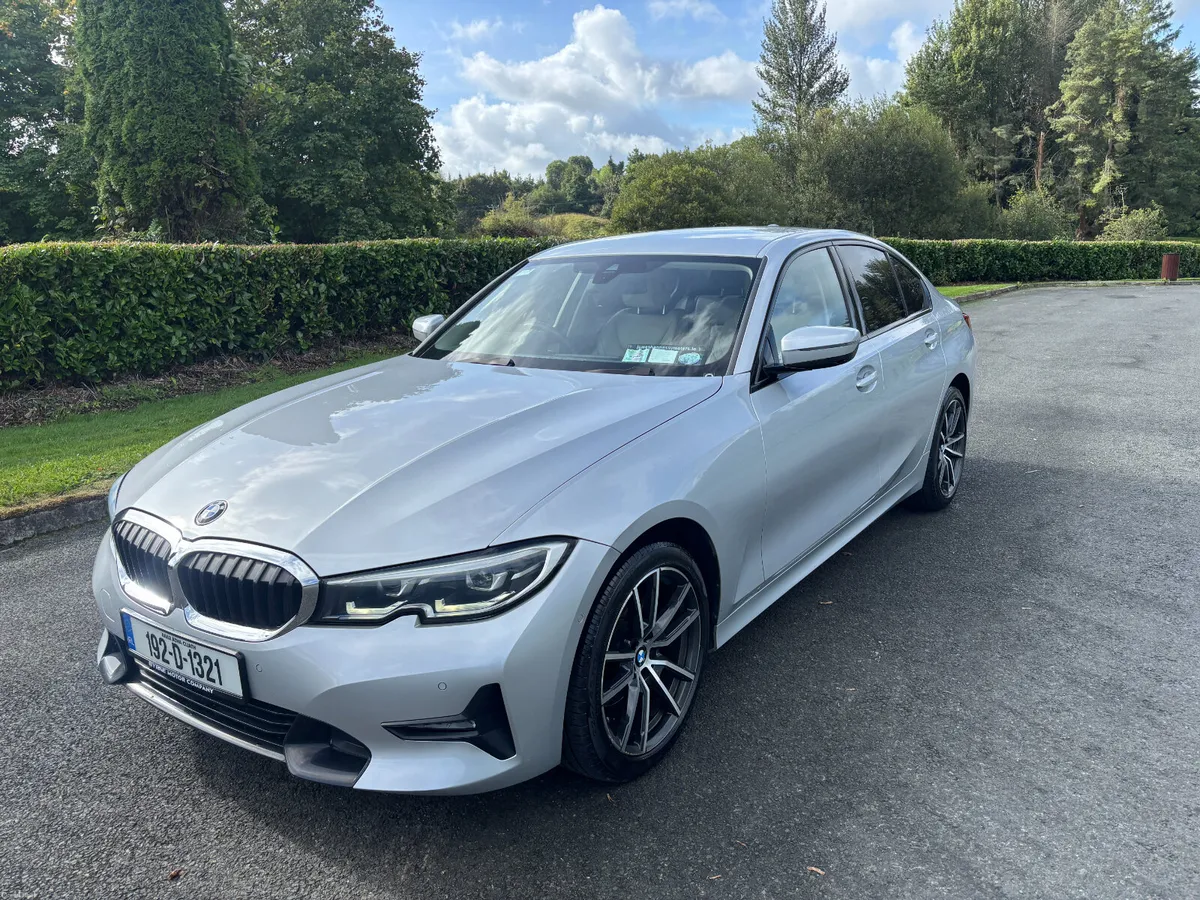 BMW 320i SPORT AUTO 2019 - Image 2