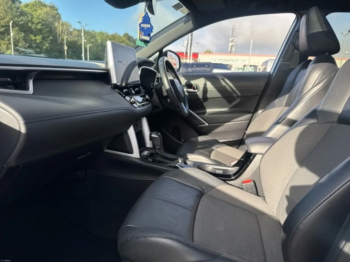 Toyota Corolla Cross CROSS SOL 1.8 4DR AUTO *ORIGI - Image 6