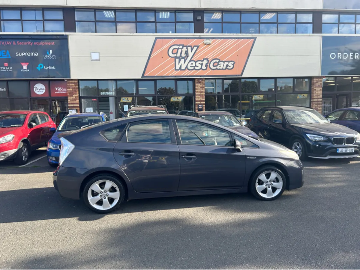 Toyota Prius HYBRID LUXURY //IRISH CAR///TINY KLMS - Image 1