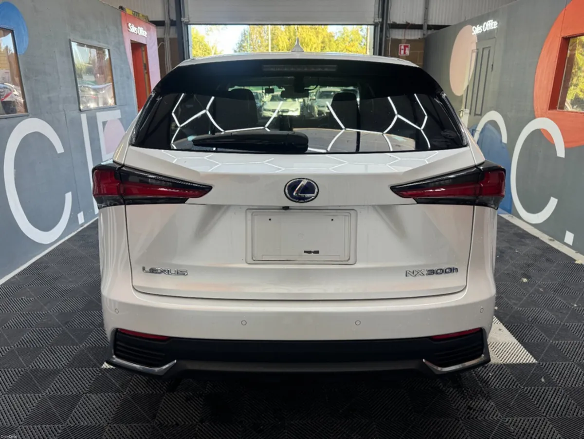 Lexus NX 2019 LEXUS NX 300H I PACKAGE  2.5 AUTOMAT - Image 4